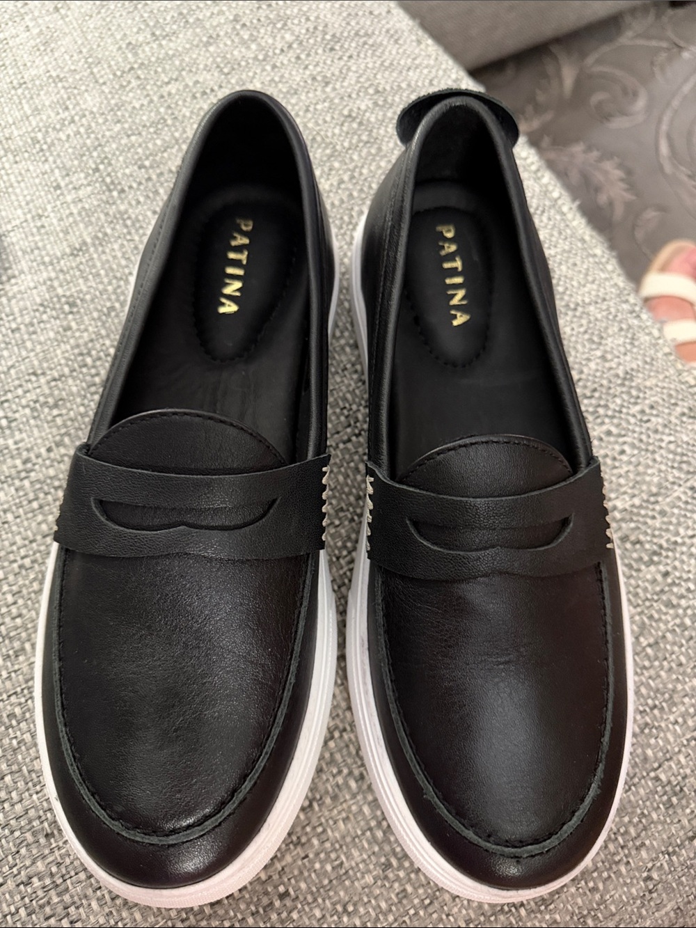 Patina by Portland Leather Goods
"Boardwalk" Penny Loafers Black Size 7.5